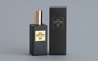 小林誠司選手プロデュースの香水